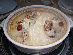 招牌筒骨煲-小骨煲金华砂锅(转塘金街美地店)