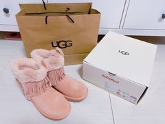 -UGG(燕莎奥特莱斯购物中心店)