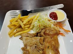 -Pier 21 (Terminal 21 Asok)