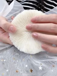 -灰姑娘美甲美睫馆