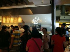 等位区-喜茶(上海正大广场店)