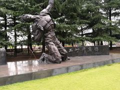 -上海市龙华烈士陵园