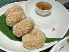 炸虾饼配泰国梅子酱-帕蓝·暹罗料理(大学路店)