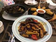 -临街徽菜馆·正宗黄山味