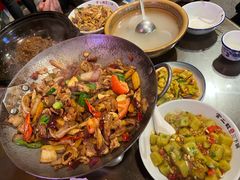 -富正毅三下锅·湘西韵味(天门山索道店)