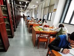 -中国地质大学图书馆