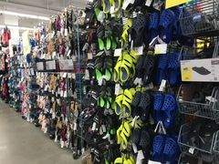 -迪卡侬(顺峰山店)