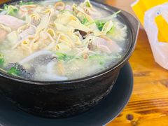 -丽虹云南过桥米线(兴工街店)