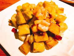 宫爆茄香虾球-老九巷川小馆(万松园店)
