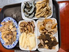 -菌之家·专业纯野生菌火锅·特色炒菌