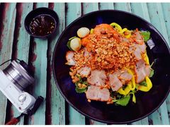 烤猪肉凉拌河粉-Le Chalet Dalat