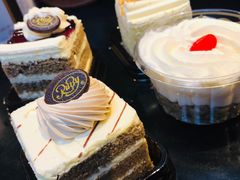 -红宝石·鲜奶小方·海派西点房(南丹店)