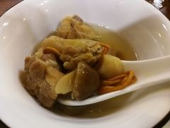 汽锅鸡-小厨子私房菜·云南美食店