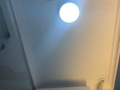 -上海泊客小栈(虹桥娄山关路地铁站店)