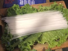 -尚尚仙·酸汤猪手·猪肚鸡火锅(华联万柳购物中心店)