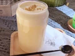 桂花乌龙芝士奶盖-几静cafe(基湖店)