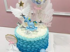 网红小马渐变色动物奶油蛋糕-艾加柒克蛋糕茶歇甜品台(春熙路店)