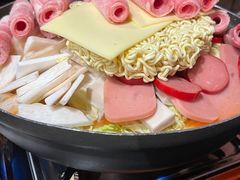 -炙韩料理·部队锅专门店