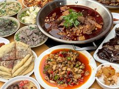 -大众跷脚牛肉馆·非遗传承单位(峨眉山店)