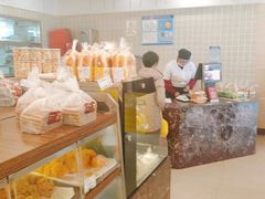 面包甜点陈列柜-苹果花园(襄阳南路店)