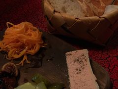 -羽深肉铺 Steak & Wine