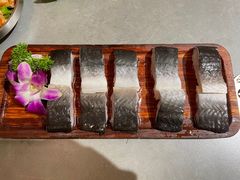 -围炉肉舍丹东海鲜烤肉·烤活鳗(步行街店)