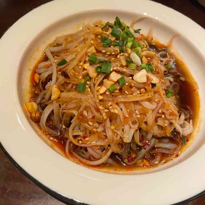 南艺后街a区-"发现大众点评点评率比较高,以前也去那边看.