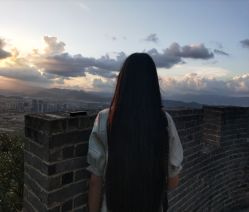 -V8潮牌·接发烫染连锁