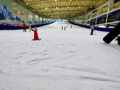 -乔波室内滑雪场