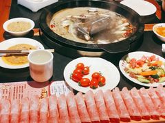 -周周有辣火锅馆(玖耀里店)