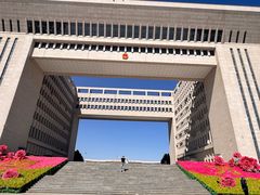-霍尔果斯国门景区
