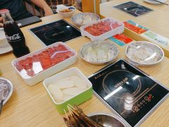 -杨老板·海鲜集市火锅·鲜切牛肉(中防万宝店)