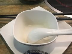 餐具摆设-新记印象酸菜鱼馆(天阳亲子广场店)