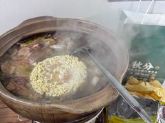 -威邵鸡煲(西华路总店)