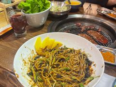 -明洞阿姨·韩式酱蟹烤肉·创意料理(三元桥店)