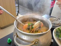 -大头虾越式风味餐厅(光明广场店)