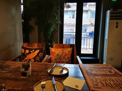 -HIGH FIVE哈福手工汉堡(桂林路店)