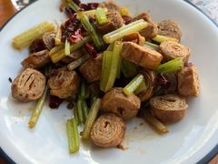 -莲餐厅·湖北菜·潜江小龙虾店(愚园路店)
