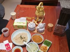 -裕兴记•蟹黄面馆(人民广场店)