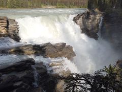 -阿萨巴斯卡瀑布观景点