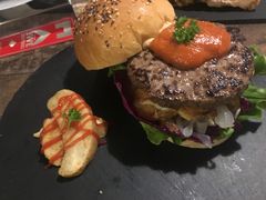 -HIGH FIVE哈福手工汉堡(桂林路店)