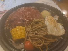 -绿茵阁西餐厅(中央广场店)