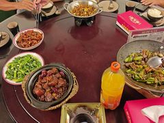 -堂瓦里·33年传统赣菜(第一街区店)