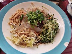 -依江春水烤鸭店