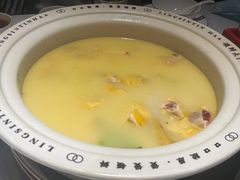 领鲜花胶鸡汤-领鲜天下·焗海鲜·花胶鸡(天目里店)