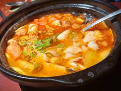云南酸辣鱼锅-花马天堂云南餐厅 Lost Heaven(高邮路店)
