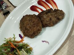 俄式煎肉饼-露西亚咖啡西餐厅(哈尔滨俄侨纪念馆店)