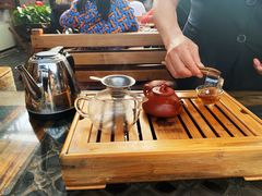 普洱茶-丽江庭院之爱在路上(西单店)