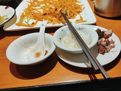 -莲餐厅·湖北菜·潜江小龙虾店(愚园路店)
