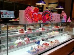 面包甜点陈列柜-巴黎贝甜(大宁国际商业广场店)